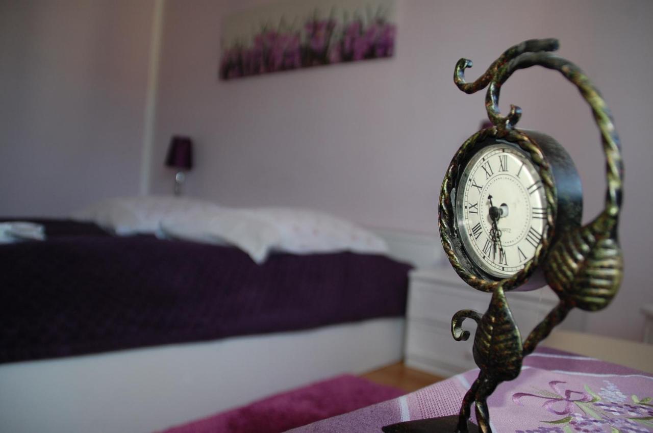 Koral Bed and Breakfast Koszalin Exteriör bild