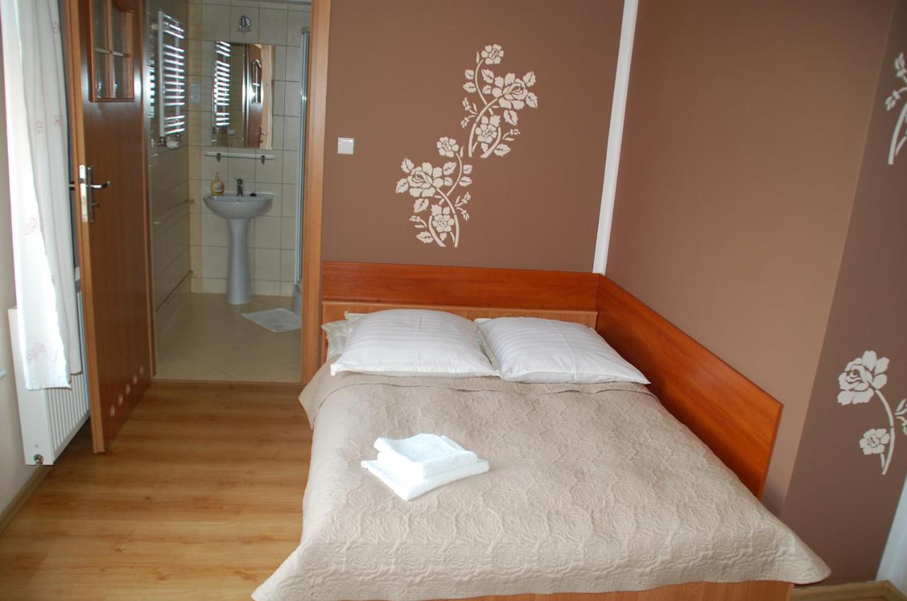 Koral Bed and Breakfast Koszalin Exteriör bild